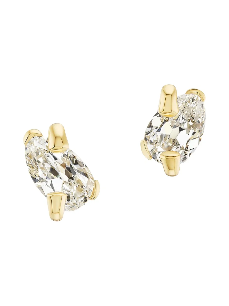 18K Mantle Stud Earrings with Pear Diamonds 18K Mantle Stud Earrings with Pear Diamonds
