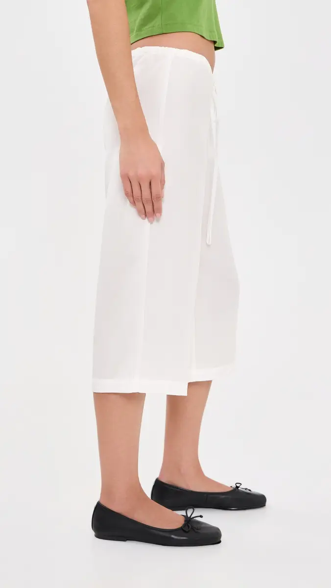With Jean Arden Capri Pants | Thumbnail 4