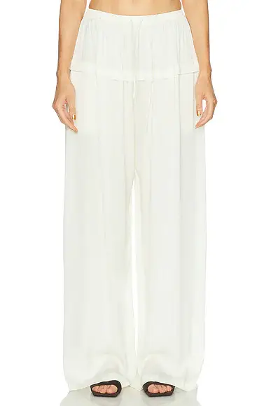 ALAÏA Peplum Pant | Image 1 ALAÏA Peplum Pant | Image 1