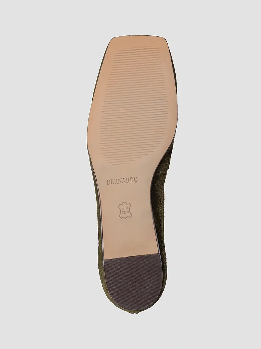 Bernardo Women's Tate Flat Loafers | Thumbnail 4 Bernardo Women's Tate Flat Loafers | Thumbnail 4