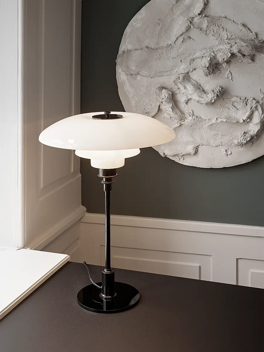 Louis Poulsen PH 3/2 Table Lamp | Thumbnail 3
