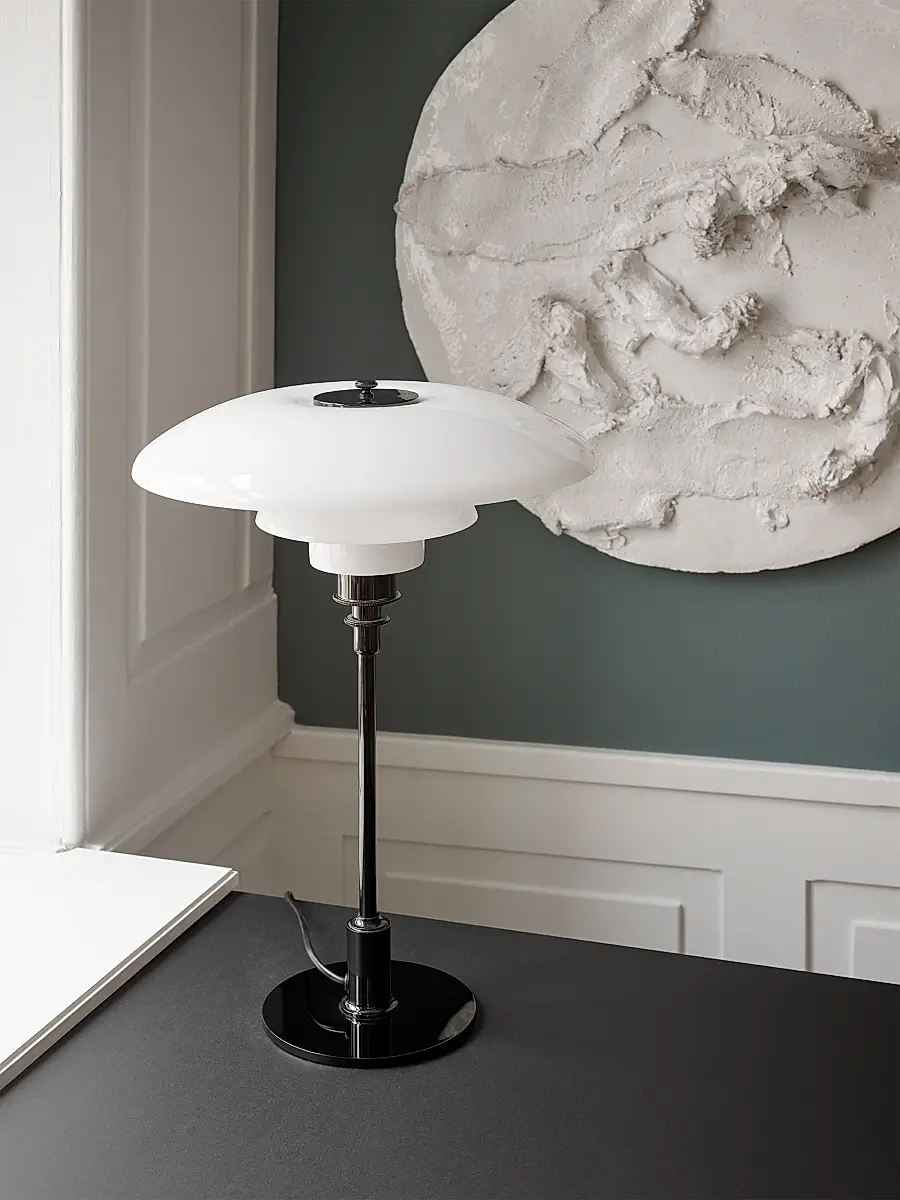 Louis Poulsen PH 3/2 Table Lamp | Thumbnail 4