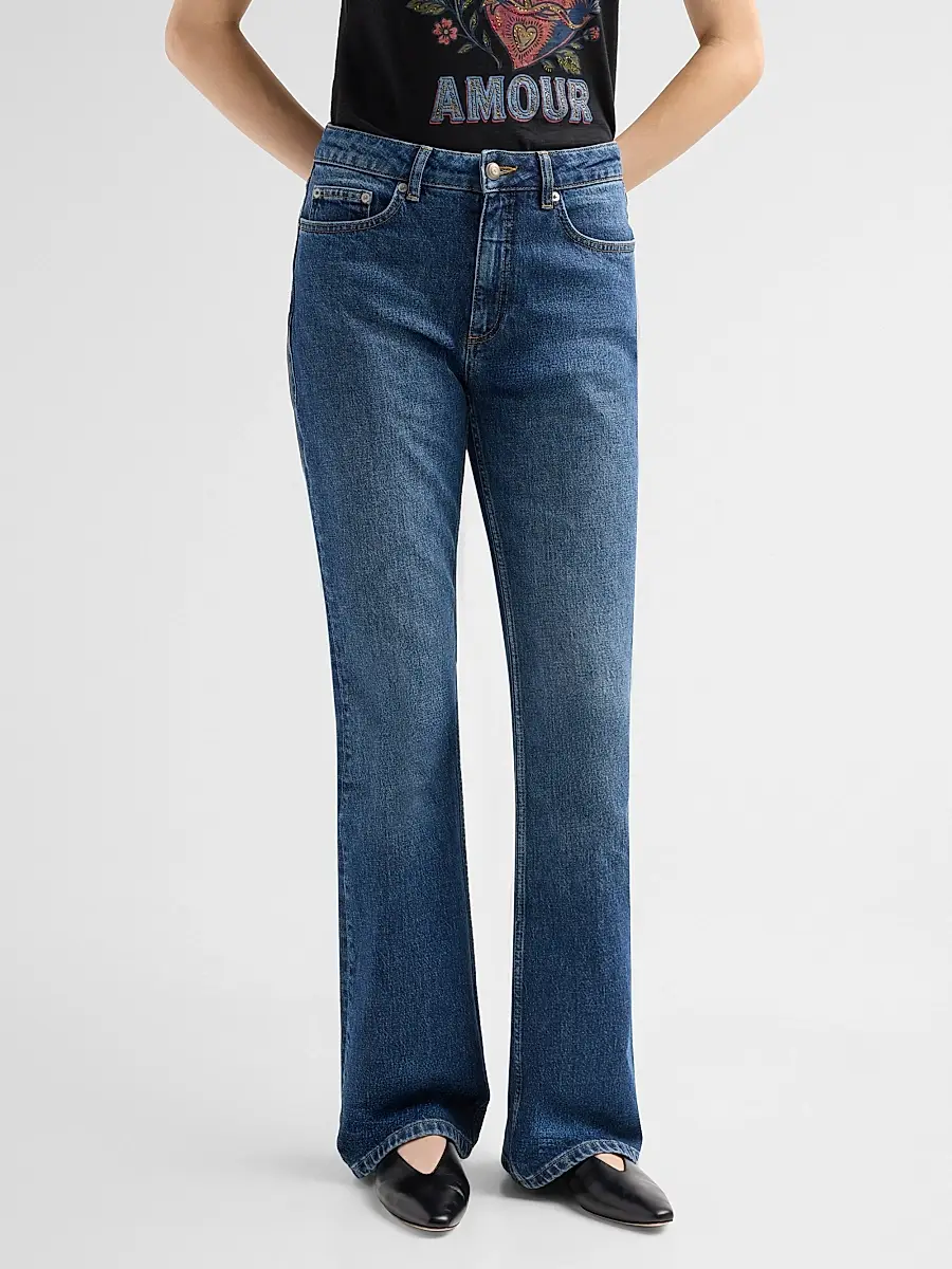Cinq à Sept Women's Stevie Flare Jeans | Thumbnail 4 Cinq à Sept Women's Stevie Flare Jeans | Thumbnail 4