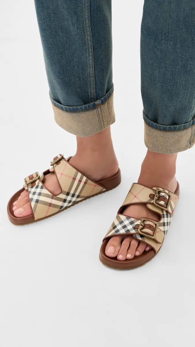 Burberry Urchin Checkered Sandals | Thumbnail 3