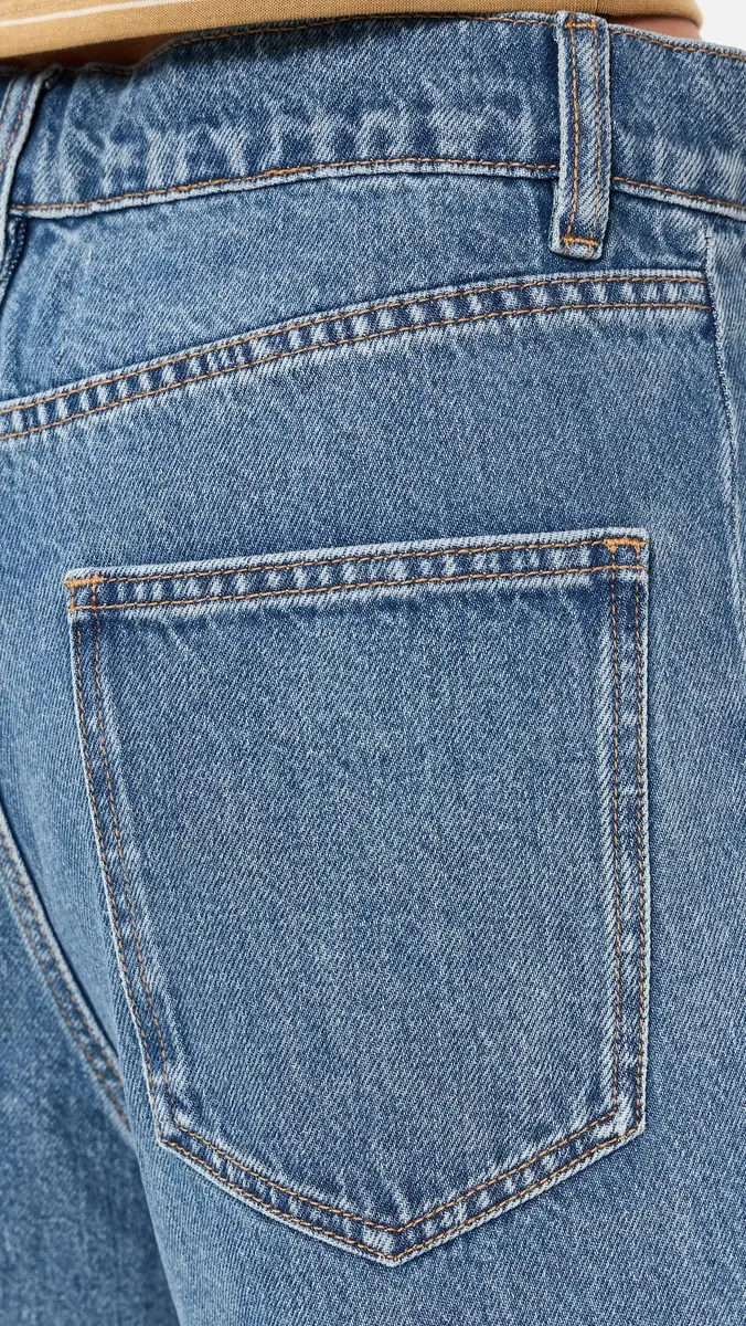 Roucha Dessau Jeans | Thumbnail 6