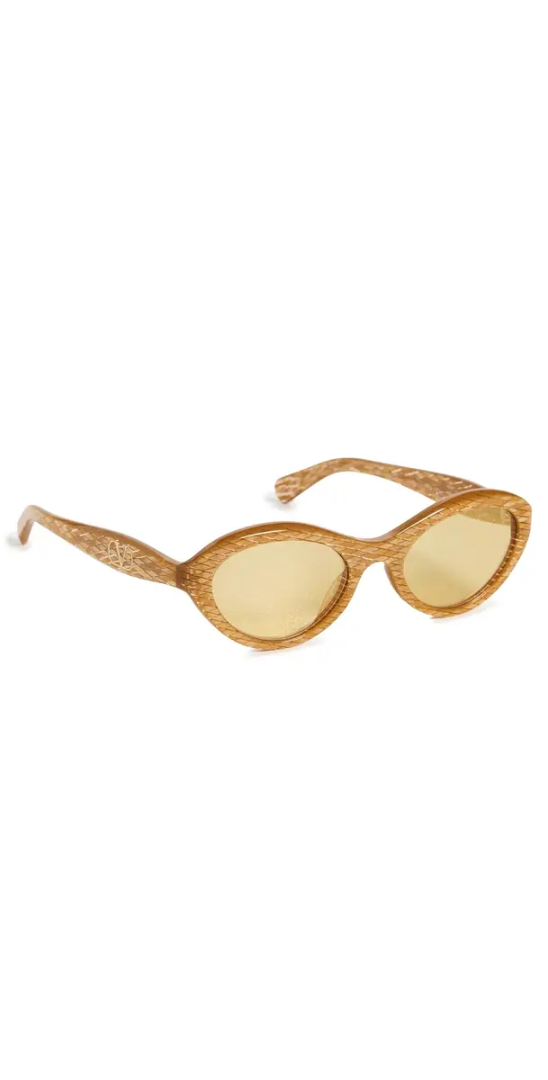 Valentino Dauphin Sunglasses Gold/Yellow One Size | Image 1 Valentino Dauphin Sunglasses Gold/Yellow One Size | Image 1