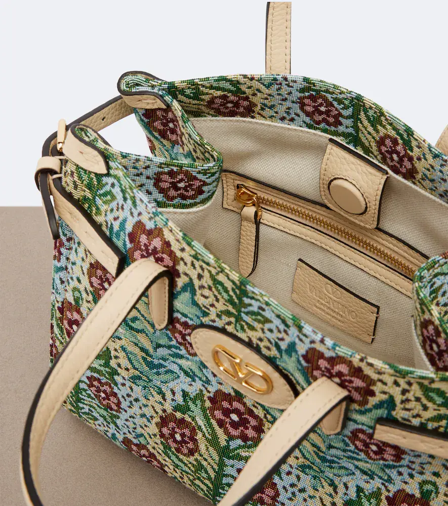 Valentino Garavani Antibes Small floral top-handle bag | Thumbnail 4 Valentino Garavani Antibes Small floral top-handle bag | Thumbnail 4