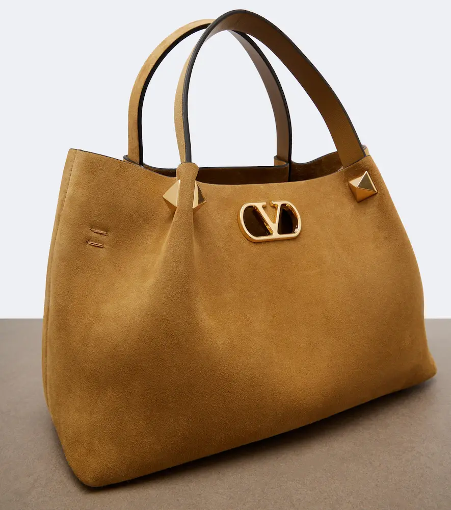 Valentino Garavani VLogo Signature Small suede top-handle bag | Thumbnail 4 Valentino Garavani VLogo Signature Small suede top-handle bag | Thumbnail 4