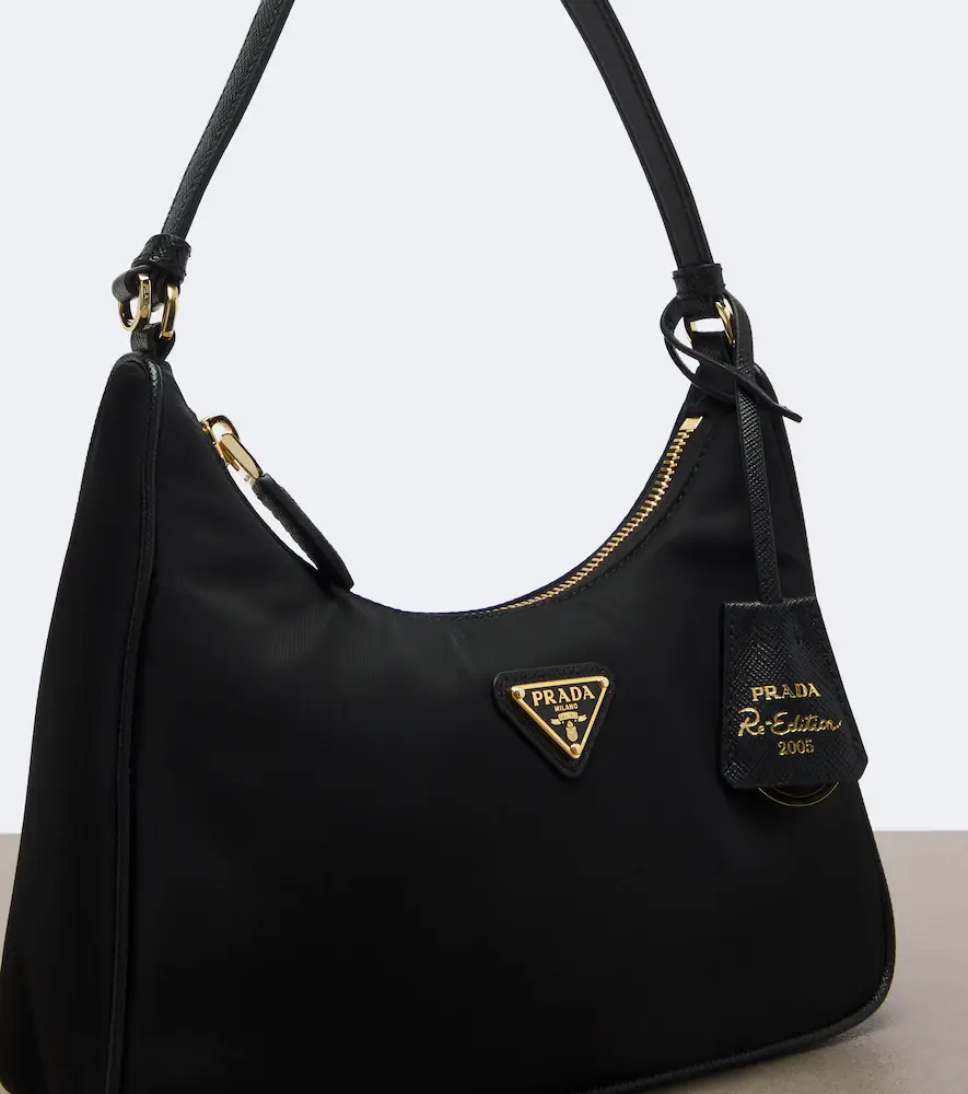 Prada Re-Edition 2005 Re-Nylon shoulder bag | Thumbnail 4 Prada Re-Edition 2005 Re-Nylon shoulder bag | Thumbnail 4
