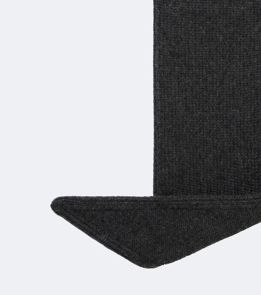 The Row Pyrite cashmere scarf | Thumbnail 3 The Row Pyrite cashmere scarf | Thumbnail 3