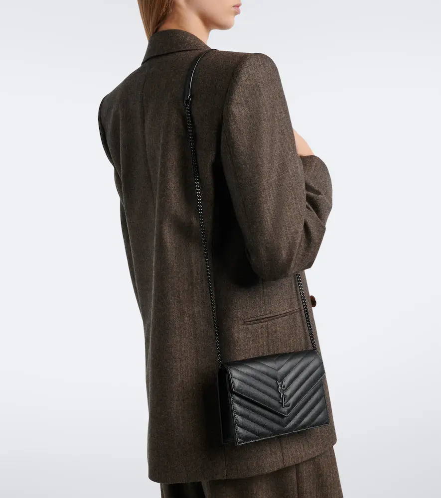 Saint Laurent Cassandre Envelope leather wallet on chain | Thumbnail 5