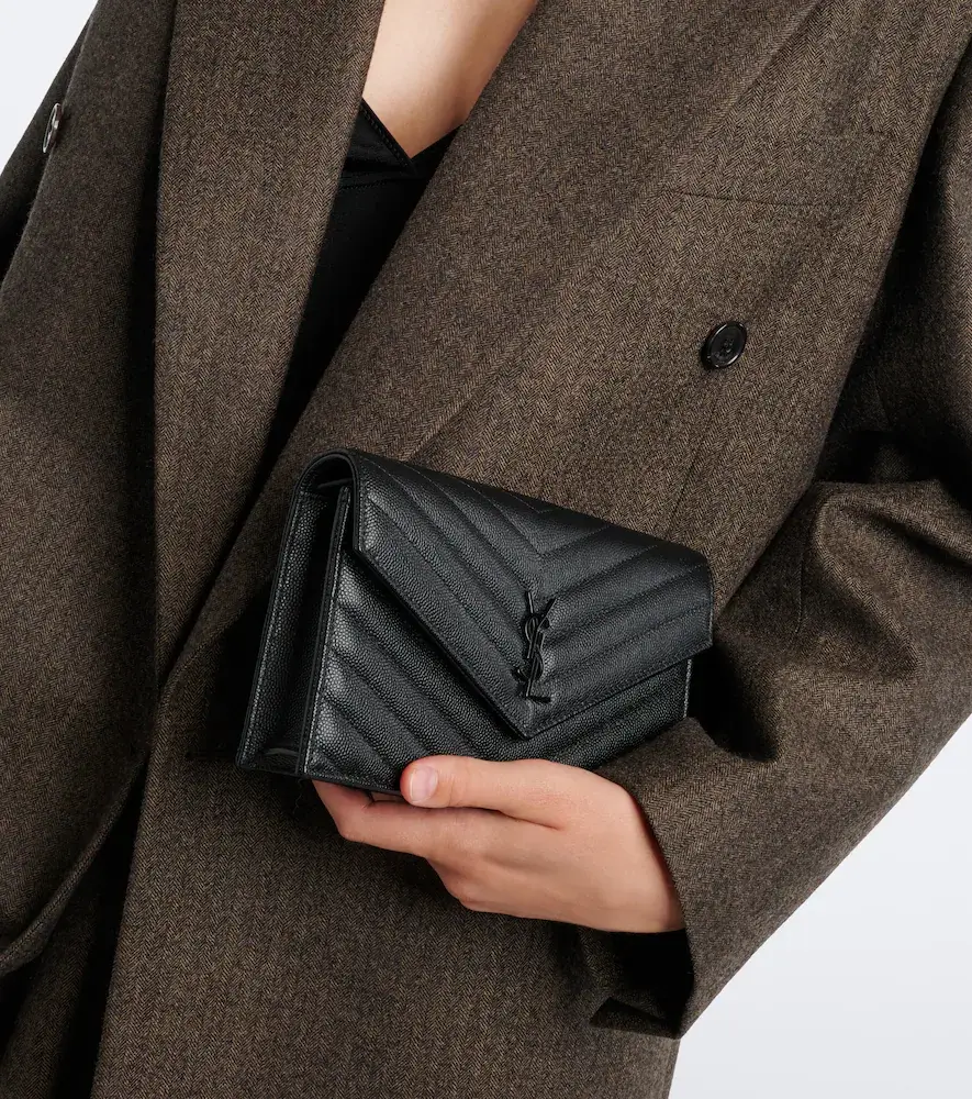 Saint Laurent Cassandre Envelope leather wallet on chain | Thumbnail 7