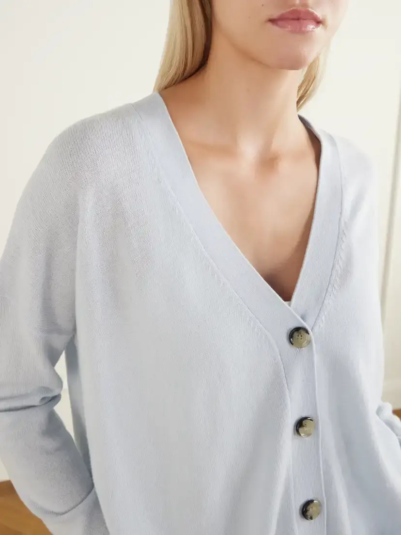 Allude V-neck Cashmere Cardigan | Thumbnail 5 Allude V-neck Cashmere Cardigan | Thumbnail 5