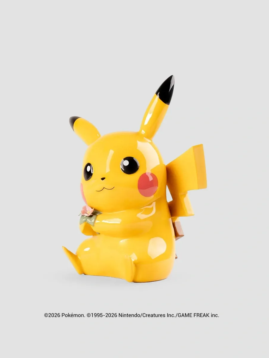 Lladro Pikachu Porcelain Sculpture | Thumbnail 4 Lladro Pikachu Porcelain Sculpture | Thumbnail 4