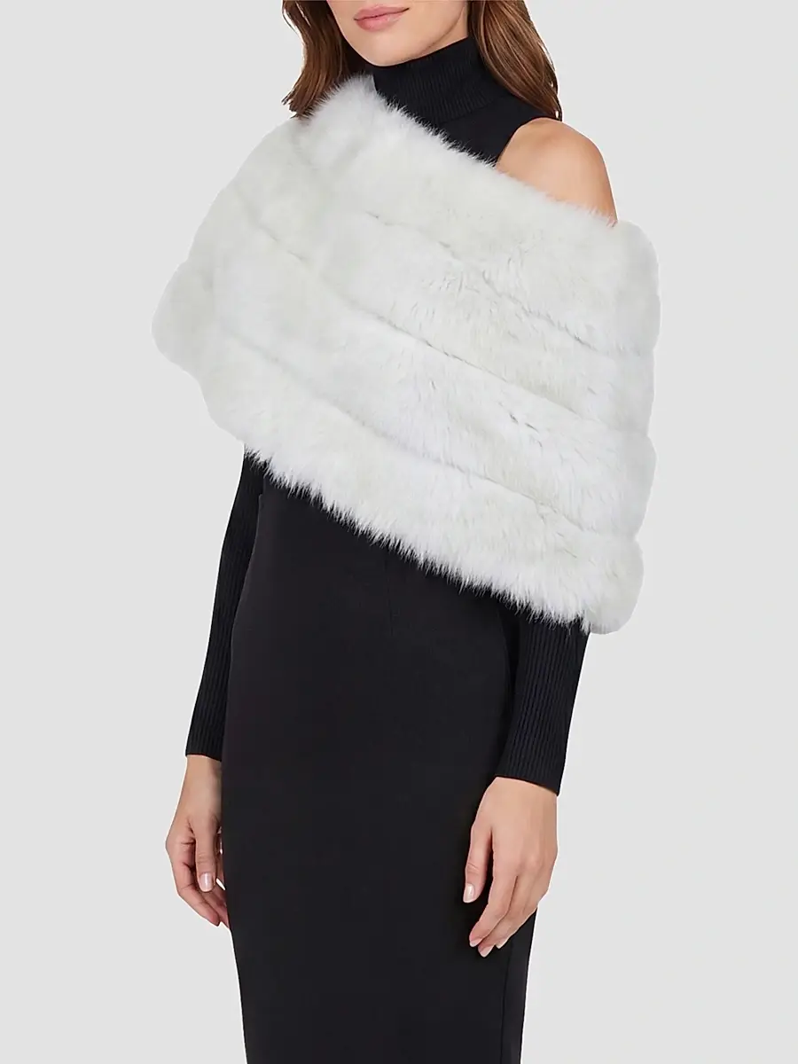 Gorski Women's Reversible Merinillo Lamb Cape | Thumbnail 4 Gorski Women's Reversible Merinillo Lamb Cape | Thumbnail 4