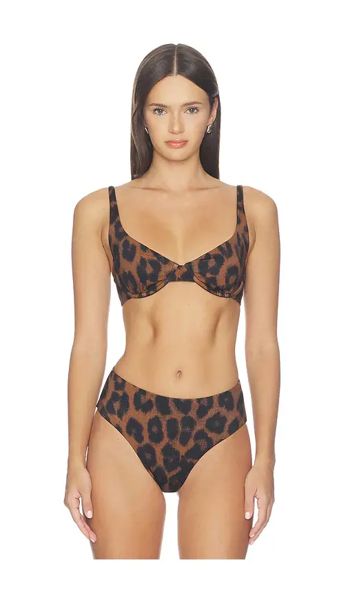 BEACH RIOT Lulu Bikini Top | Image 1 BEACH RIOT Lulu Bikini Top | Image 1