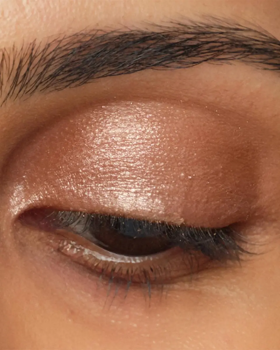 CHANTECAILLE Luminescent Eye Shade | Thumbnail 3 CHANTECAILLE Luminescent Eye Shade | Thumbnail 3