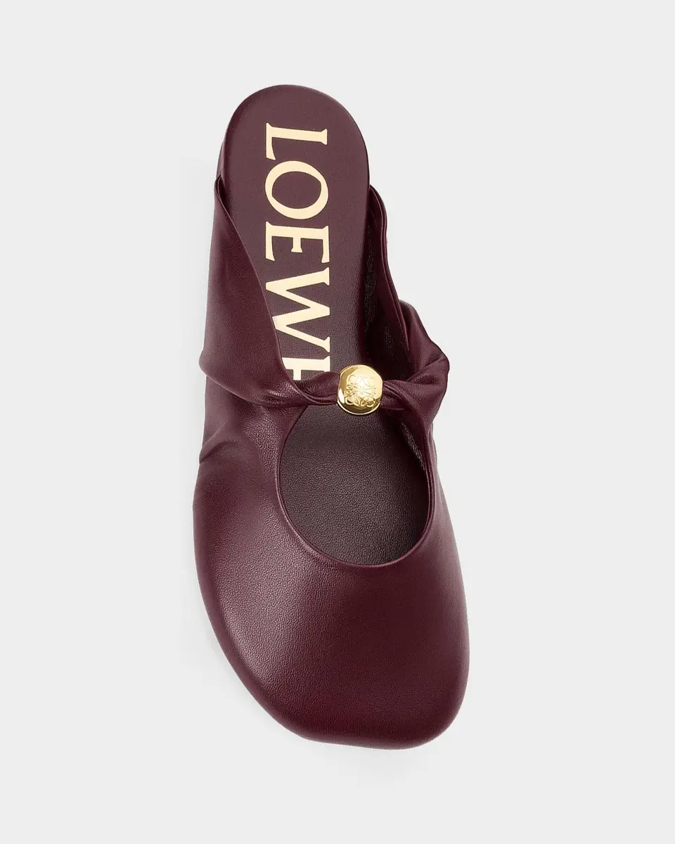 Loewe Pebble Soft Leather Mules | Thumbnail 4 Loewe Pebble Soft Leather Mules | Thumbnail 4