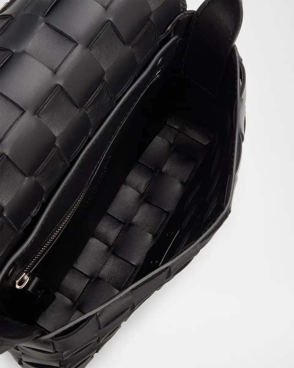 Bottega Veneta Men's Intrecciato Leather Messenger Bag | Thumbnail 4 Bottega Veneta Men's Intrecciato Leather Messenger Bag | Thumbnail 4
