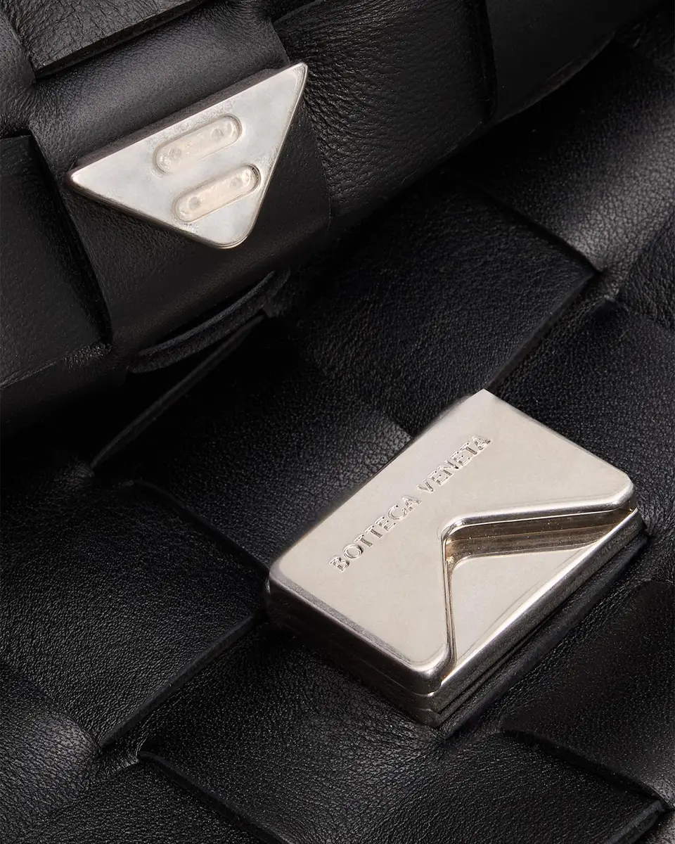 Bottega Veneta Men's Intrecciato Leather Messenger Bag | Thumbnail 6 Bottega Veneta Men's Intrecciato Leather Messenger Bag | Thumbnail 6