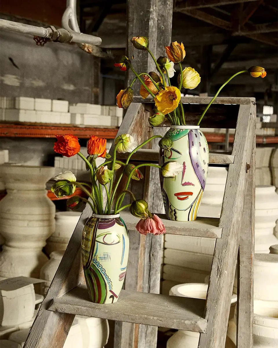 Tania Bulhoes Portrait 12.4" Vase | Thumbnail 2