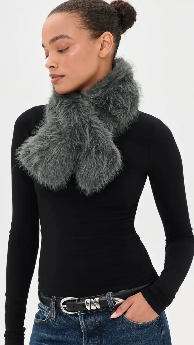 Hat Attack Foxy Pull Thru Scarf | Thumbnail 3