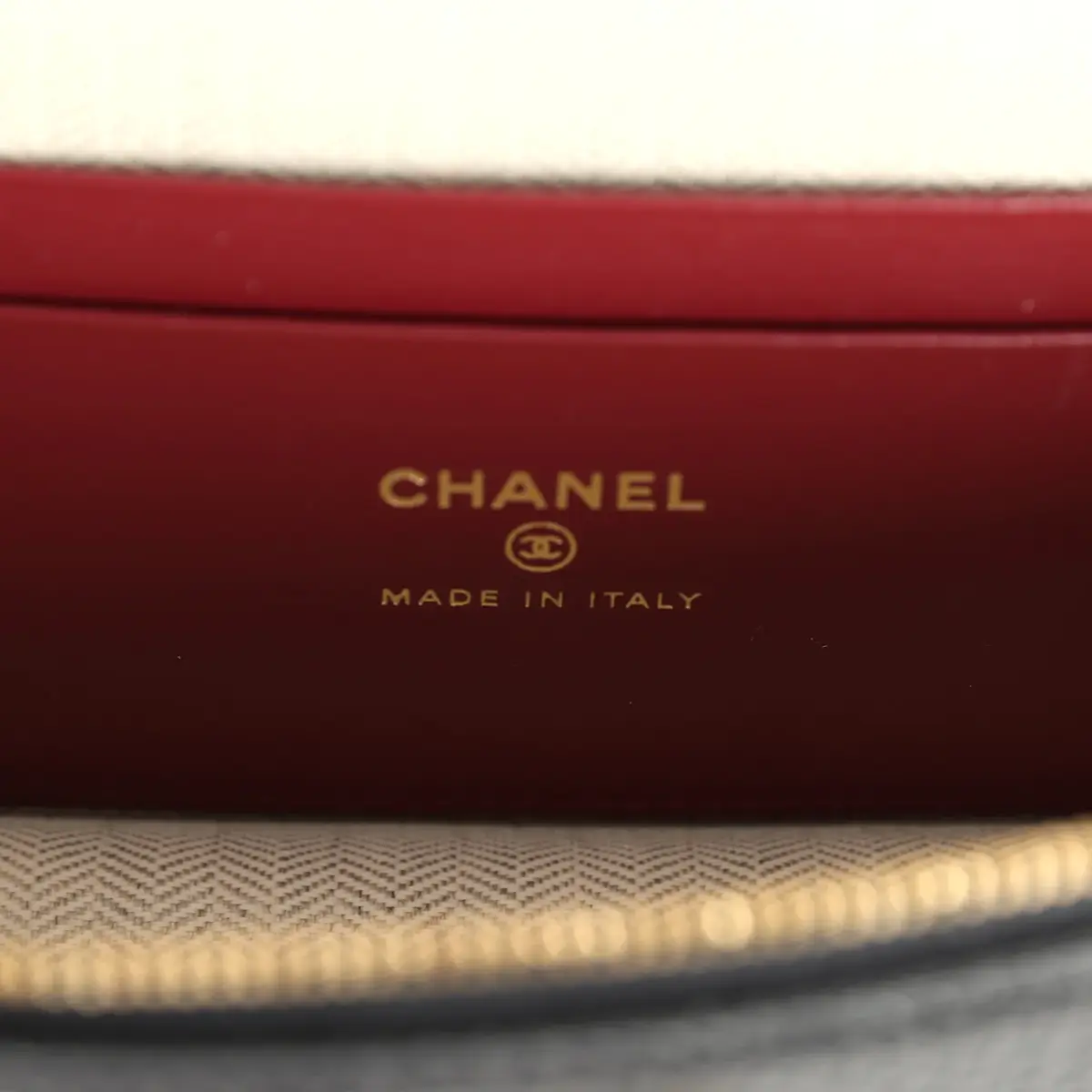 Chanel Chanel "Supple" Top Handle Long Vanity Case with Chain Black Grained Calfskin Gold Hardware | Thumbnail 10 Chanel Chanel "Supple" Top Handle Long Vanity Case with Chain Black Grained Calfskin Gold Hardware | Thumbnail 10