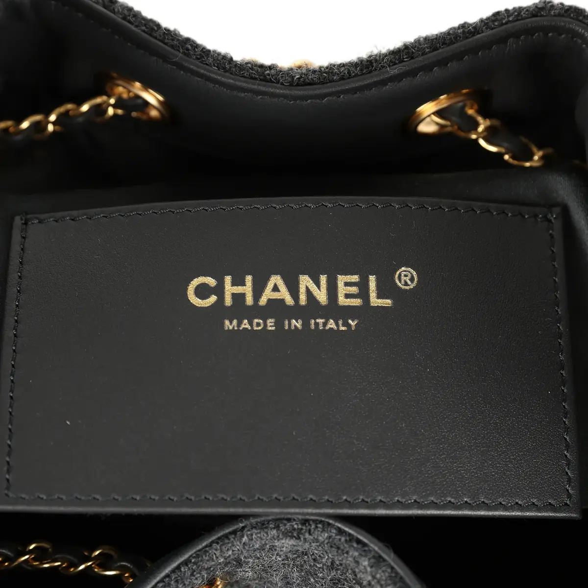 Chanel Chanel Small 25 Hobo Bag Dark Grey Wool Felt Gold Hardware | Thumbnail 9 Chanel Chanel Small 25 Hobo Bag Dark Grey Wool Felt Gold Hardware | Thumbnail 9