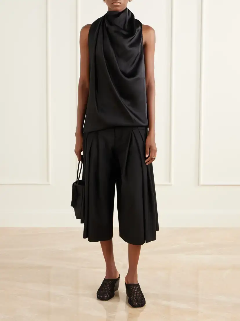 LIBEROWE Pleated Wool-fresco Culotte Shorts | Thumbnail 2 LIBEROWE Pleated Wool-fresco Culotte Shorts | Thumbnail 2