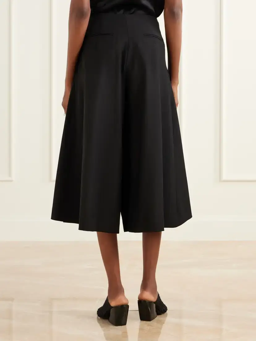 LIBEROWE Pleated Wool-fresco Culotte Shorts | Thumbnail 4 LIBEROWE Pleated Wool-fresco Culotte Shorts | Thumbnail 4