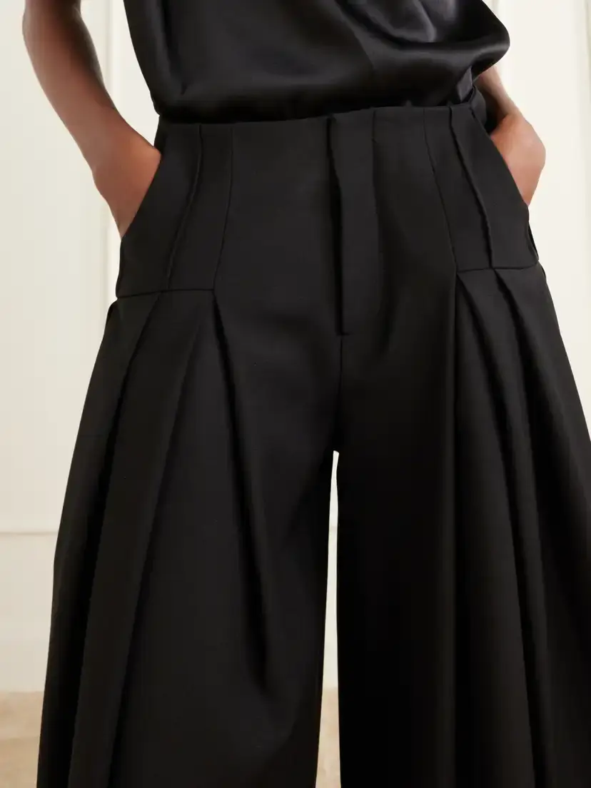 LIBEROWE Pleated Wool-fresco Culotte Shorts | Thumbnail 5 LIBEROWE Pleated Wool-fresco Culotte Shorts | Thumbnail 5