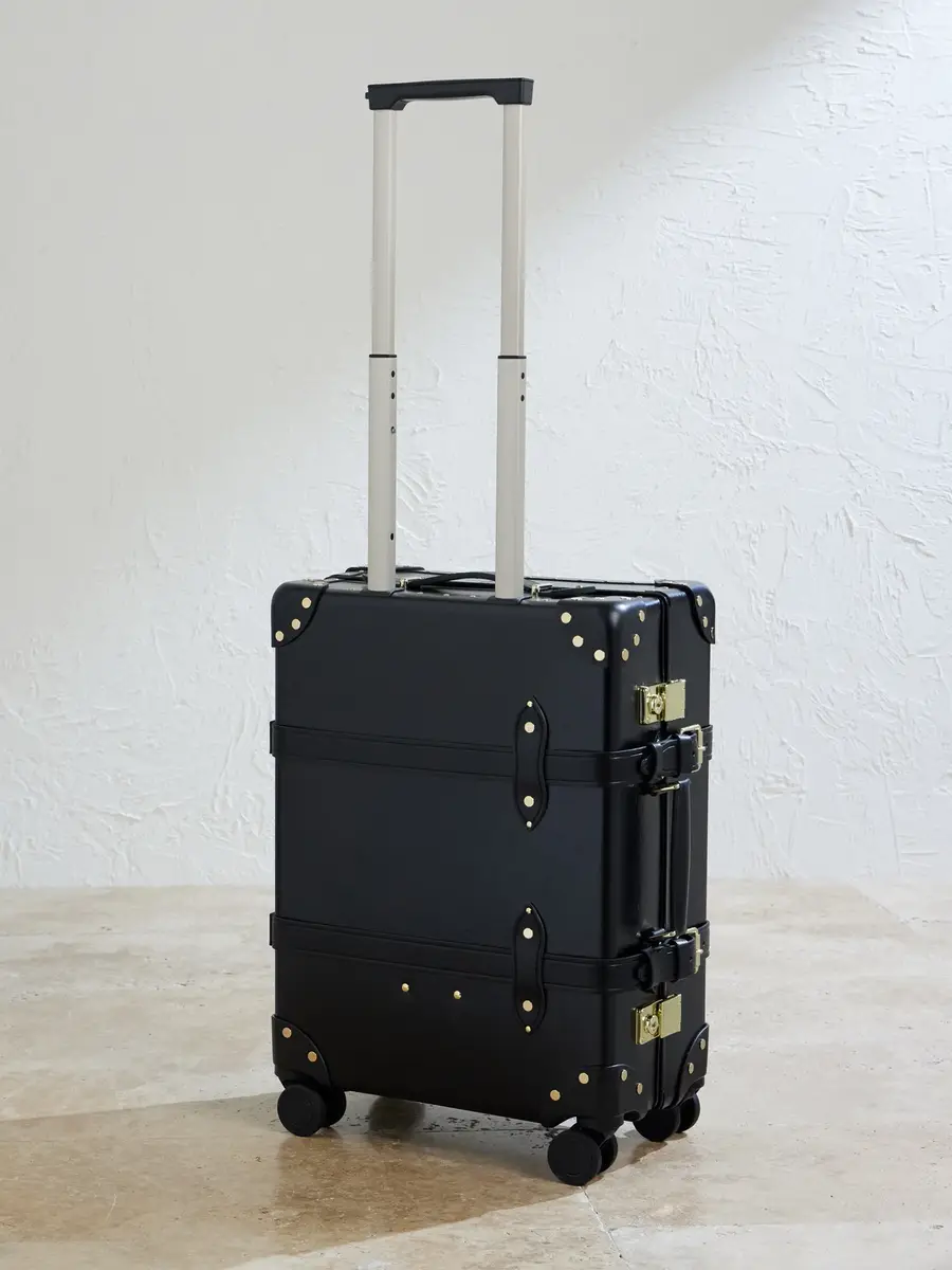 Globe-Trotter Centenary Leather Carry-On Suitcase - Men | Thumbnail 3 Globe-Trotter Centenary Leather Carry-On Suitcase - Men | Thumbnail 3