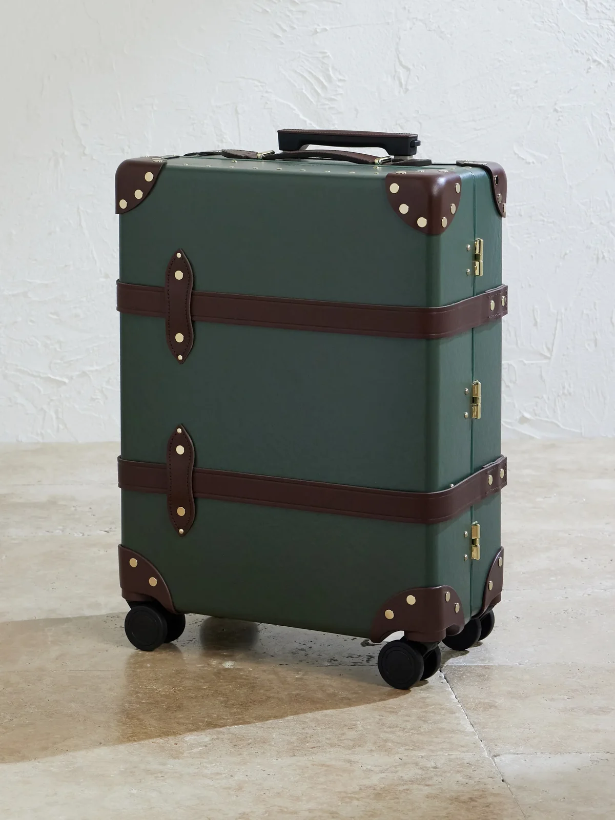 Globe-Trotter Centenary Leather Carry-On Suitcase - Men