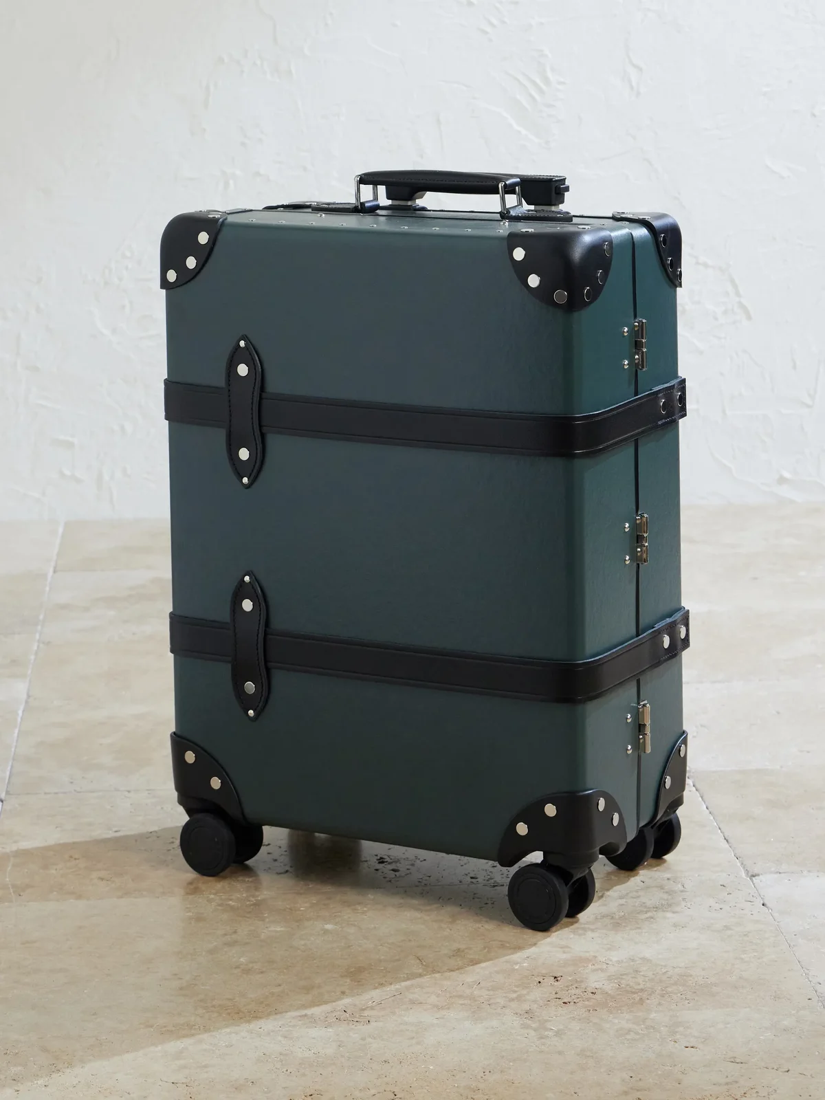 007 James Bond No Time No Die Leather Carry-On Suitcase - Men 007 James Bond No Time No Die Leather Carry-On Suitcase - Men