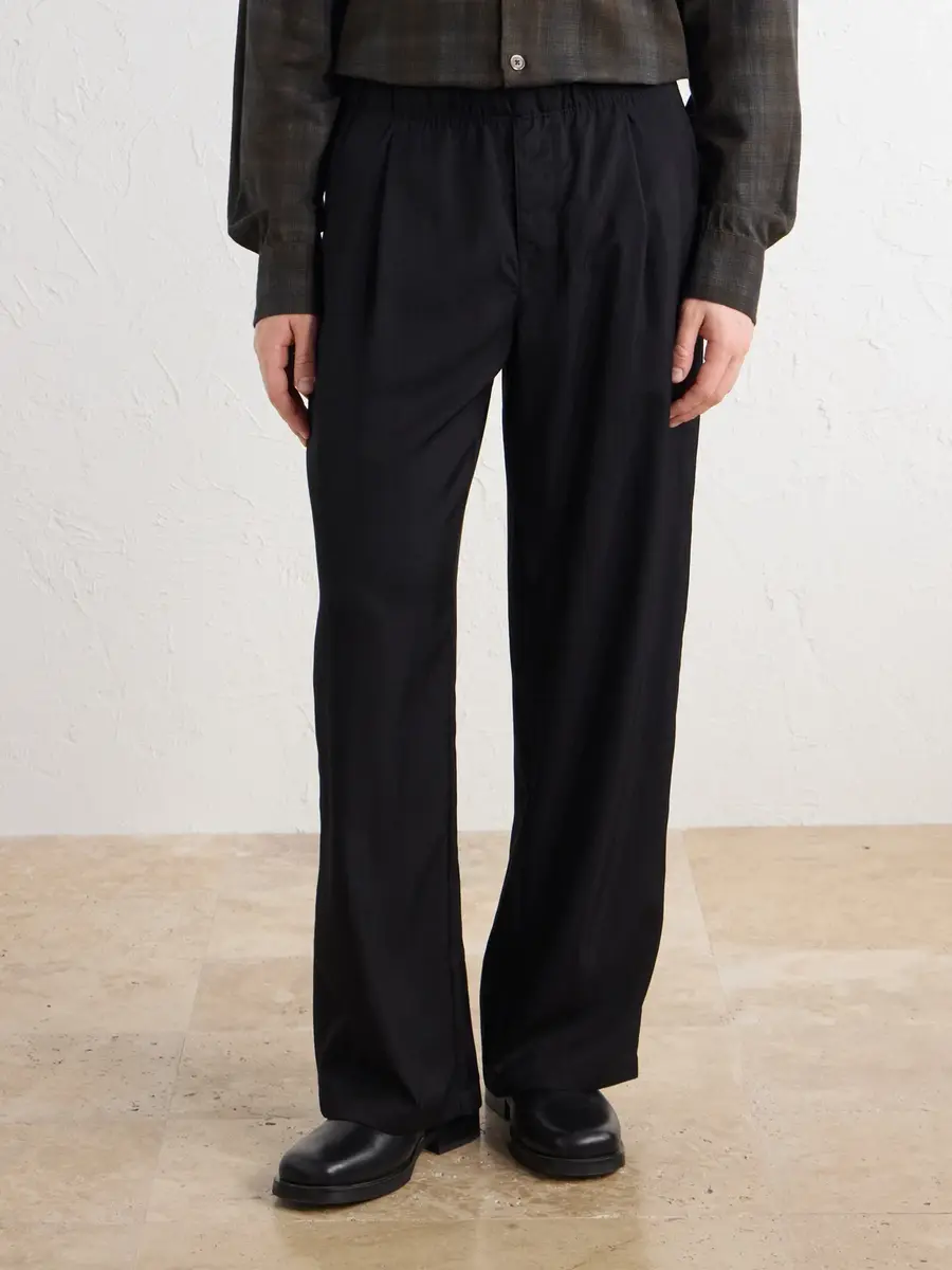 Our Legacy Wide-Leg Pleated TENCEL™ Lyocel-Blend Twill Trousers - Men | Thumbnail 3