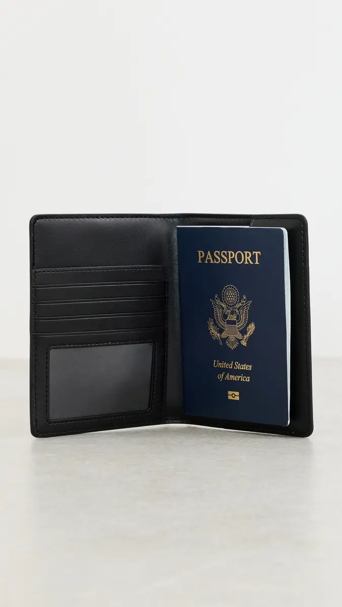 Marc Jacobs The Passport Case | Thumbnail 4 Marc Jacobs The Passport Case | Thumbnail 4