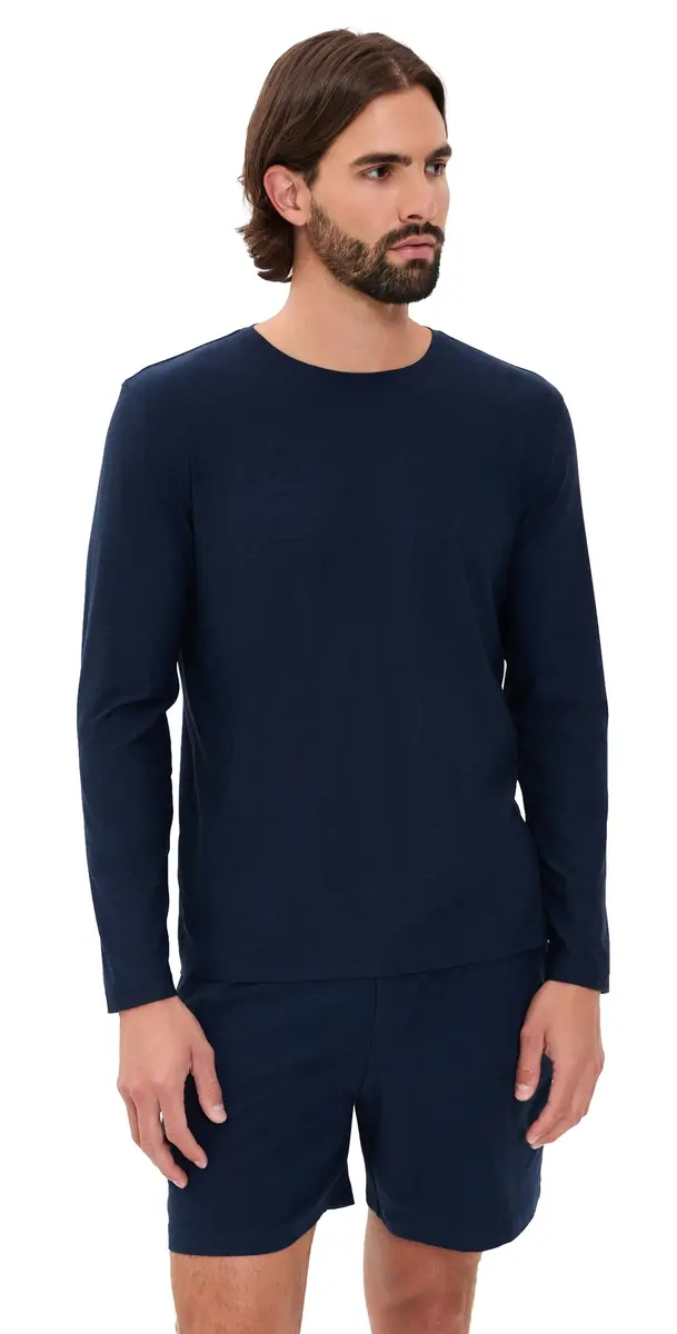 Beyond Yoga Always Beyond Long Sleeve Crew 2.0 Nocturnal Navy | Image 1 Beyond Yoga Always Beyond Long Sleeve Crew 2.0 Nocturnal Navy | Image 1