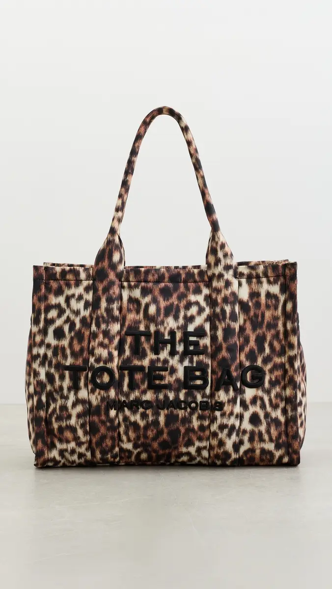 Marc Jacobs The Large Puffy Tote Bag | Thumbnail 2 Marc Jacobs The Large Puffy Tote Bag | Thumbnail 2