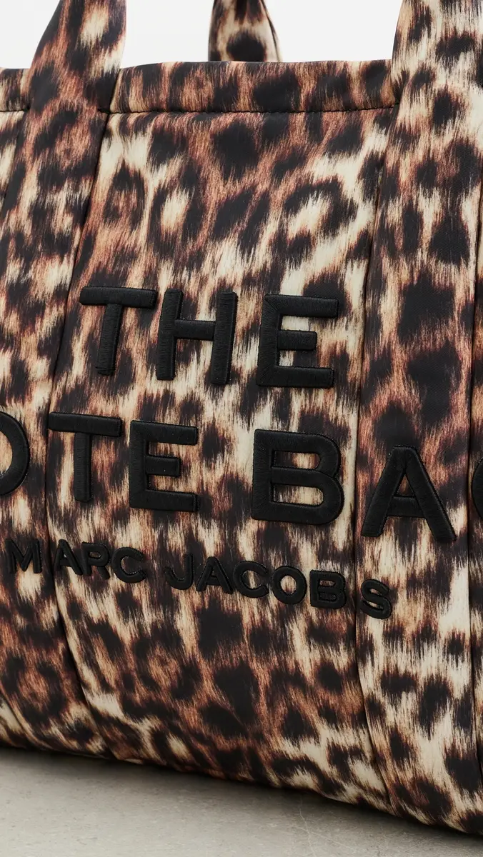 Marc Jacobs The Large Puffy Tote Bag | Thumbnail 5 Marc Jacobs The Large Puffy Tote Bag | Thumbnail 5