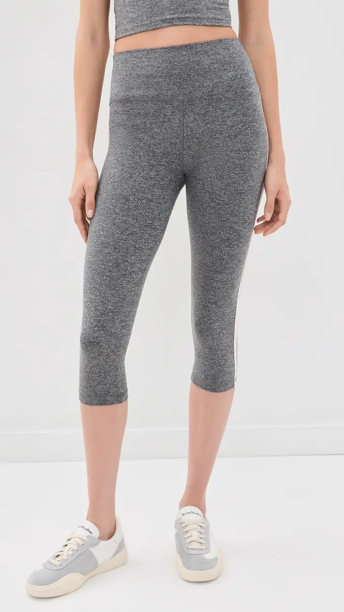 STRUT-THIS The Gigi Capri Leggings | Thumbnail 2