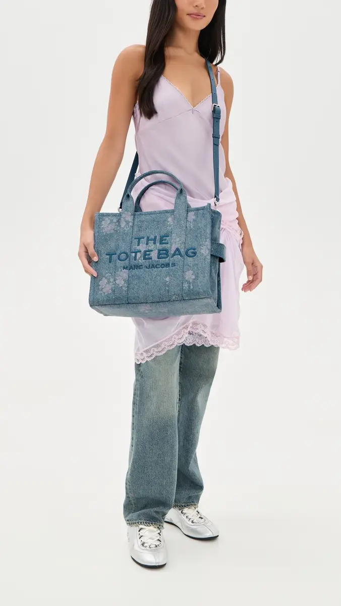 Marc Jacobs The Medium Denim Tote Bag | Thumbnail 3 Marc Jacobs The Medium Denim Tote Bag | Thumbnail 3