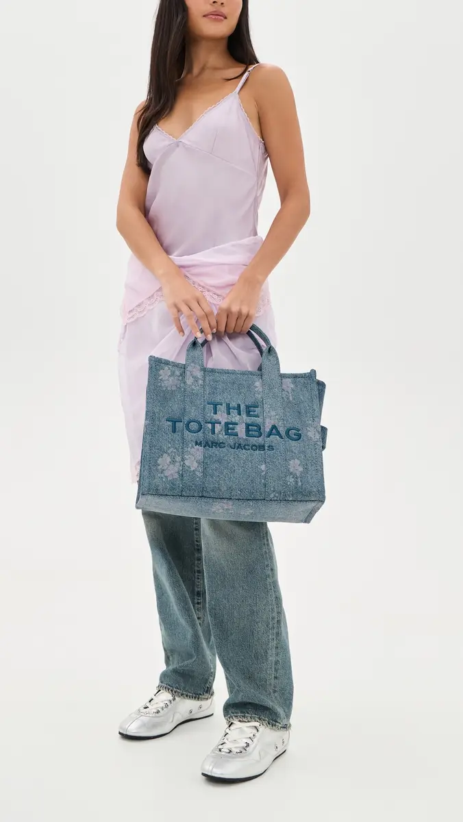 Marc Jacobs The Medium Denim Tote Bag | Thumbnail 4 Marc Jacobs The Medium Denim Tote Bag | Thumbnail 4