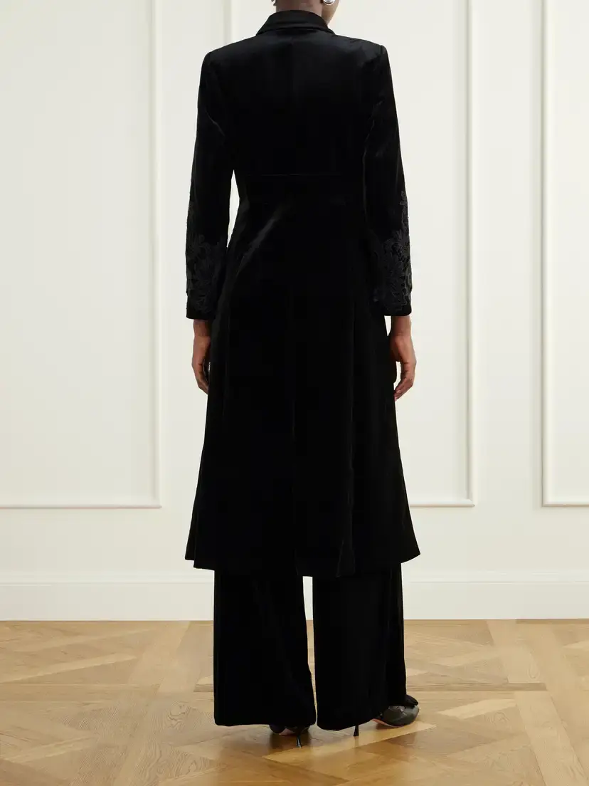 Loretta Caponi Rose Embroidered Velvet Coat | Thumbnail 3