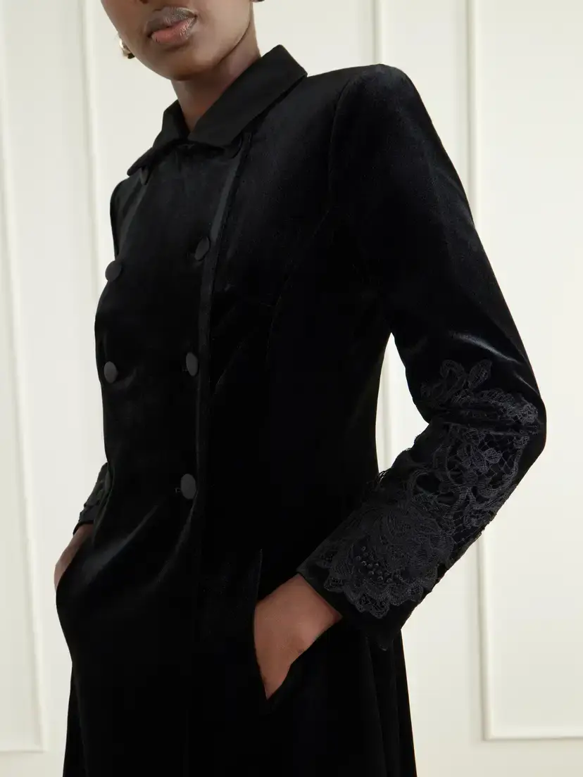 Loretta Caponi Rose Embroidered Velvet Coat | Thumbnail 4
