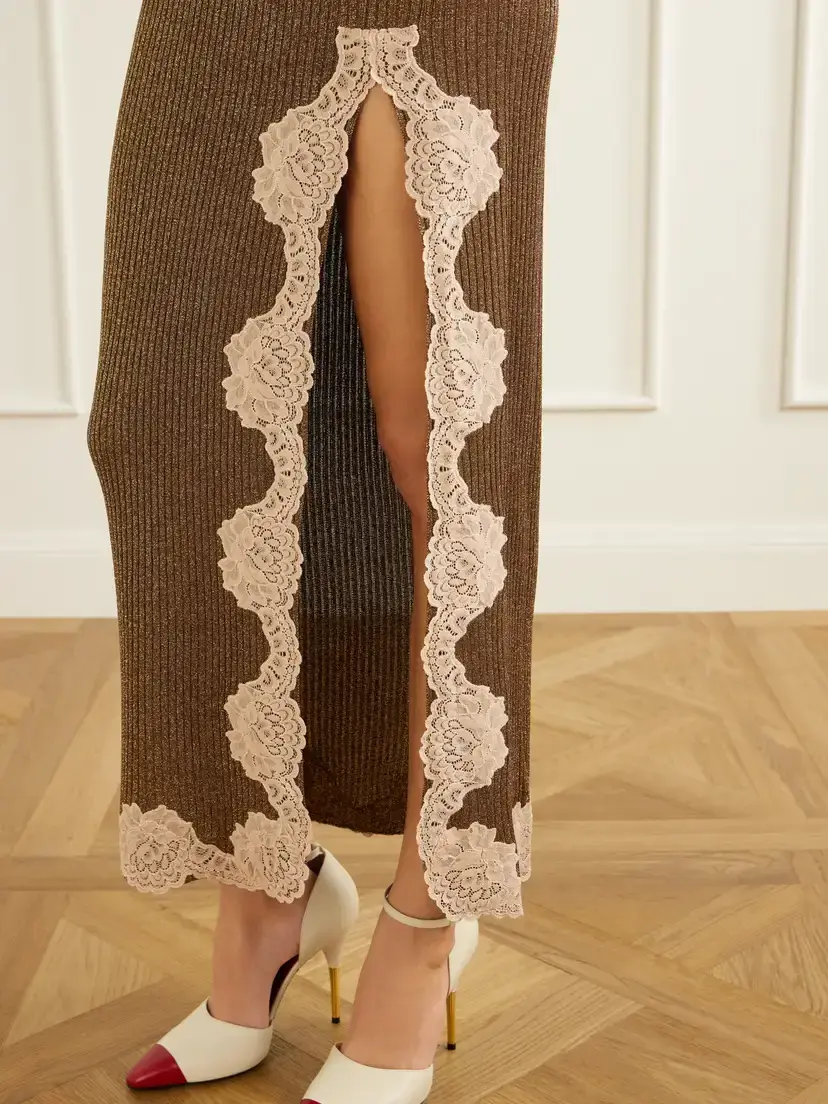 Valentino Garavani Lace-trimmed Ribbed Lurex Midi Skirt | Thumbnail 4 Valentino Garavani Lace-trimmed Ribbed Lurex Midi Skirt | Thumbnail 4