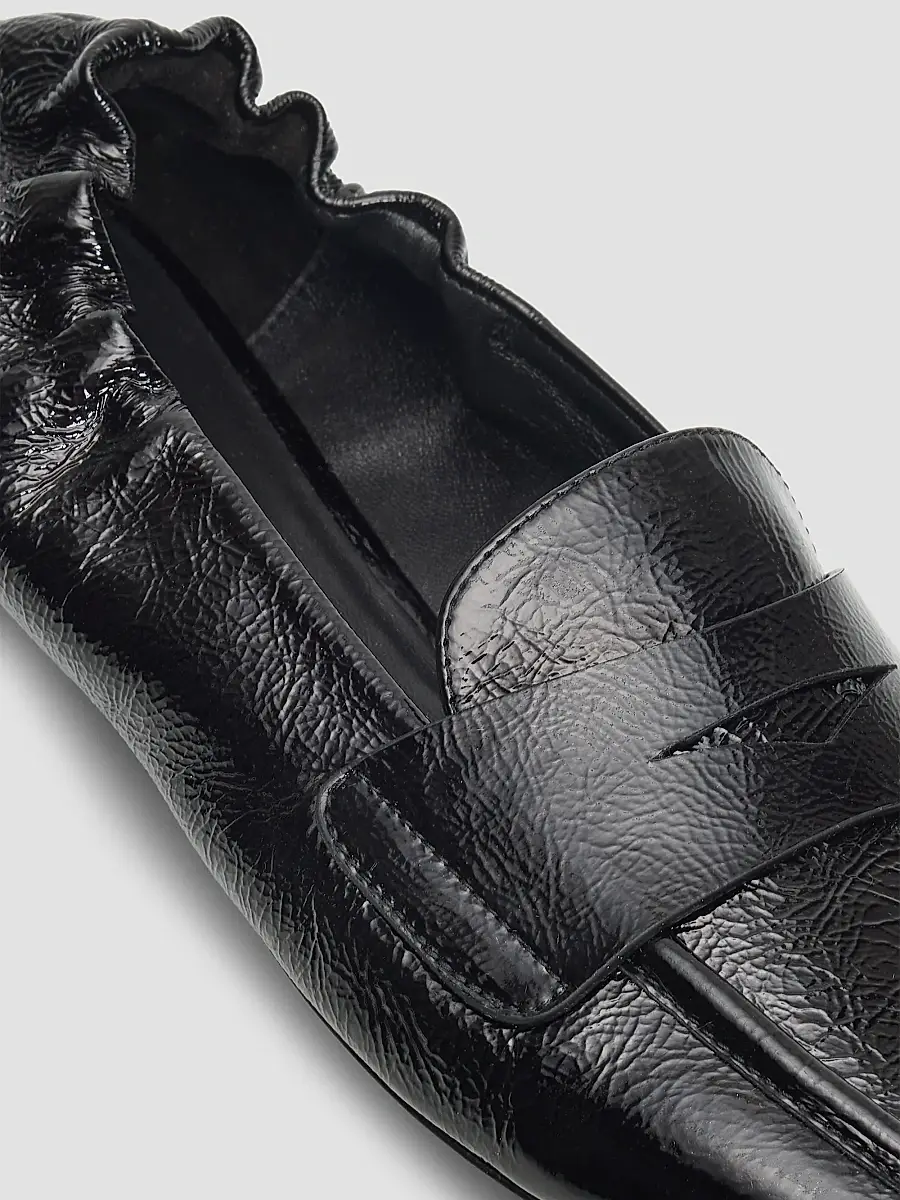 Stuart Weitzman Women's Bryant Leather Penny Loafers | Thumbnail 5 Stuart Weitzman Women's Bryant Leather Penny Loafers | Thumbnail 5