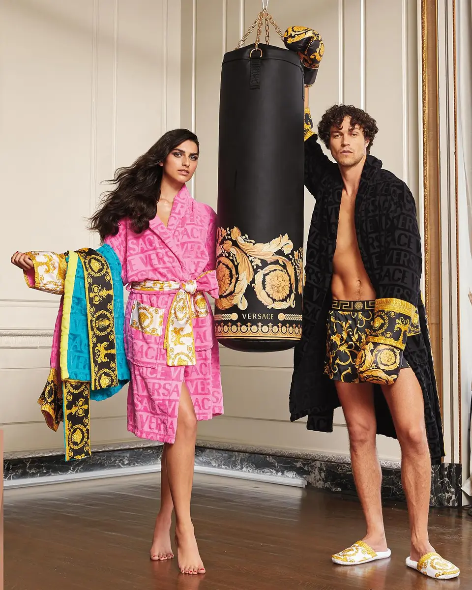 Versace Unisex Barocco Sleeve Robe | Thumbnail 2 Versace Unisex Barocco Sleeve Robe | Thumbnail 2