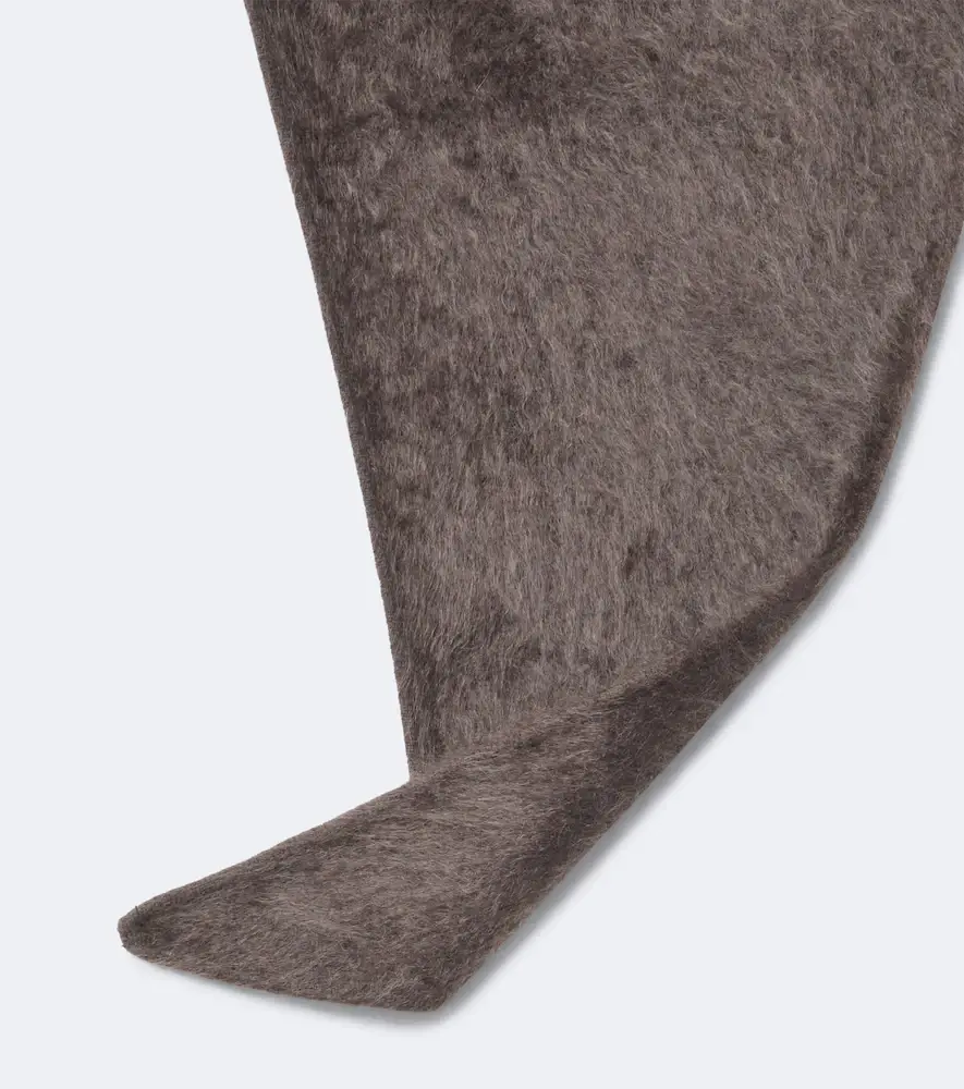 Lisa Yang Brushed cashmere scarf | Thumbnail 2