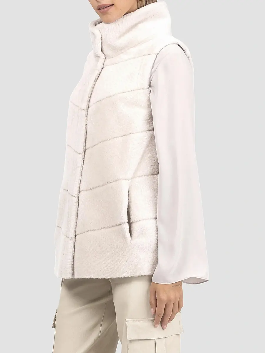 Gorski Women's Reversible Textured Shearling Lamb Vest | Thumbnail 4 Gorski Women's Reversible Textured Shearling Lamb Vest | Thumbnail 4