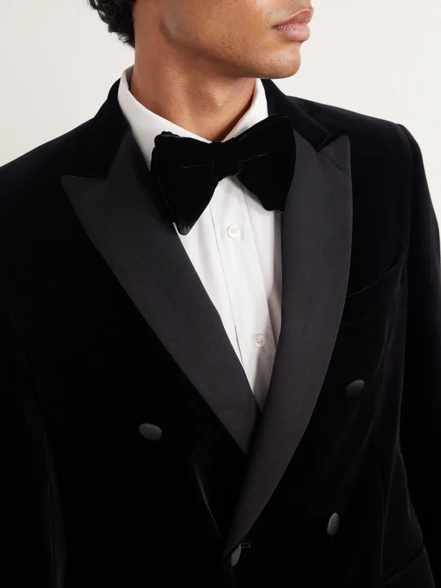 Tom Ford Velvet Bow Tie - Men | Thumbnail 2 Tom Ford Velvet Bow Tie - Men | Thumbnail 2